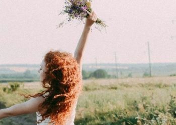 Holistic Hair Tribe – Clean Beauty Rooted in Nature and Wellness