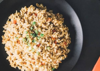 What makes ReadyWise a distinctive choice for emergency food and long-term storage