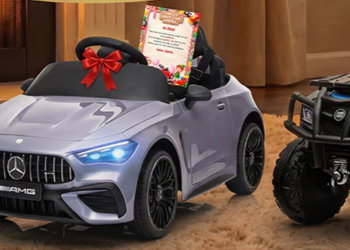 What makes Riiroo unique in the fashion accessory market