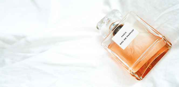 Che cosa offre il sito web di profumi e tester